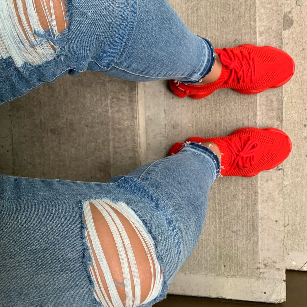 Red sneakers - Picture 2 of 4